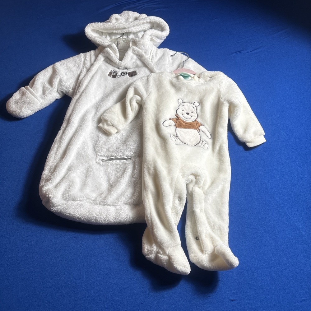 Disney Winnie the Pooh Snow Suit Bundle 2 Classic Y2K Baby Sleepers Sz 3 Months